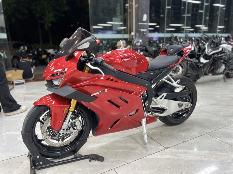 二手张雪机车820RR