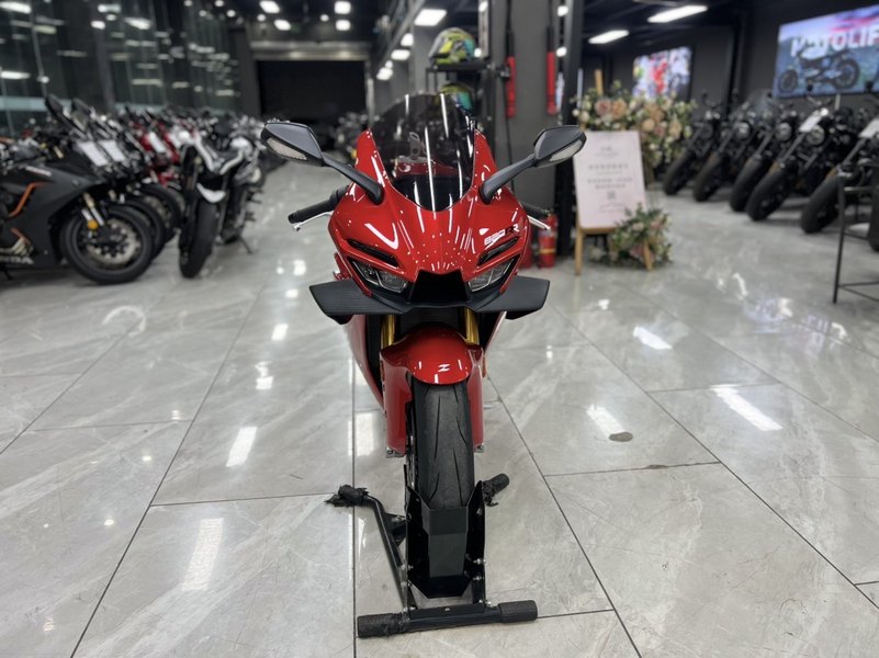 二手张雪机车820RR