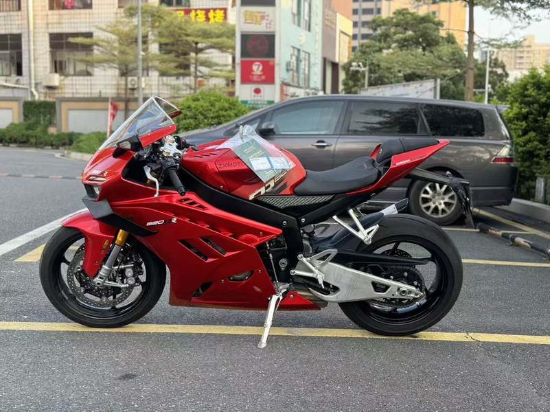 二手张雪机车820RR
