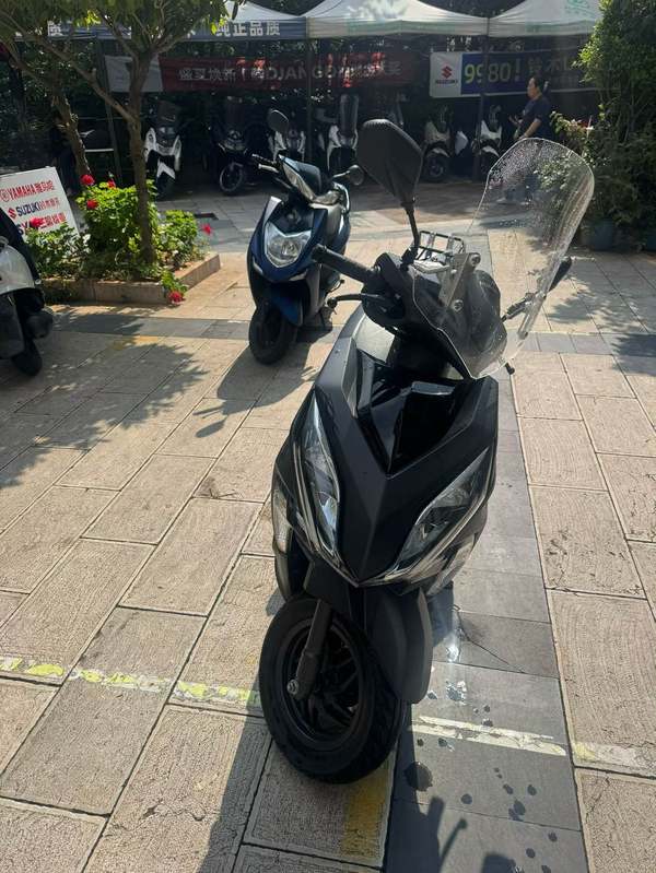 二手新大洲本田裂行 RX125Fi