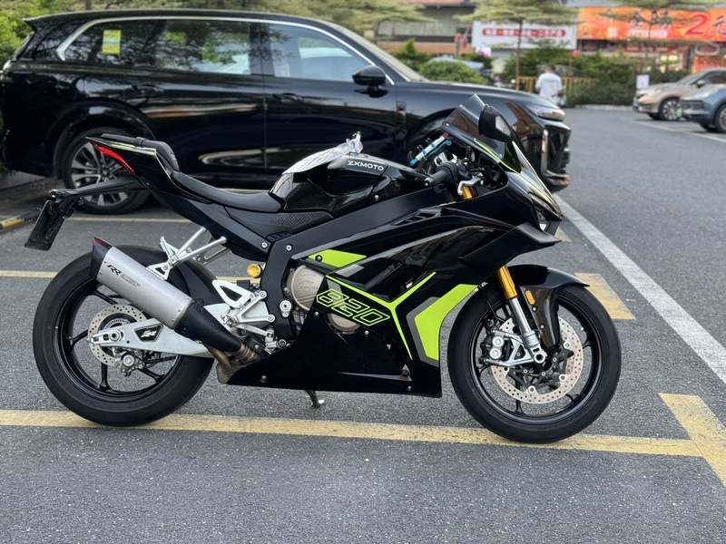 二手张雪机车820RR