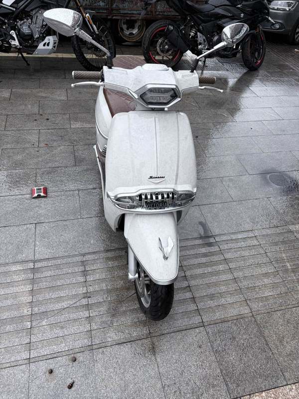 二手维多利亚Sixties 250Si