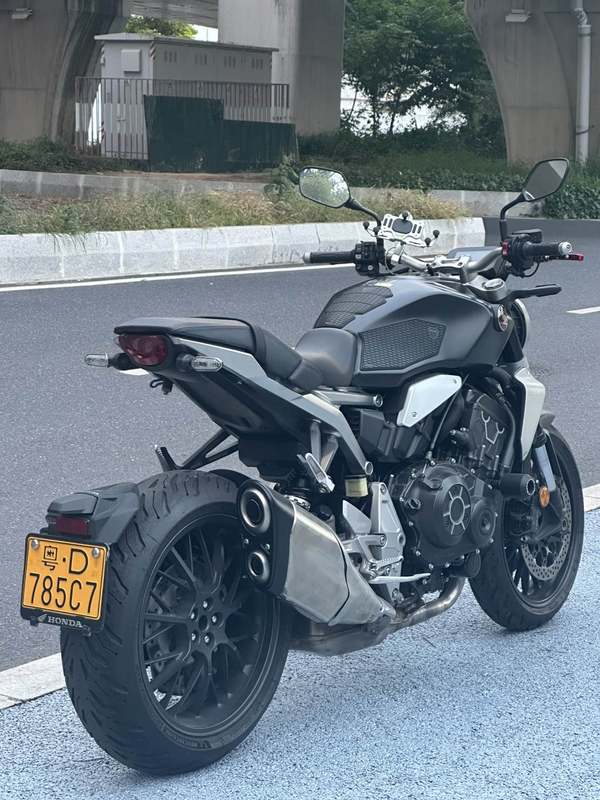 二手本田CB1000R