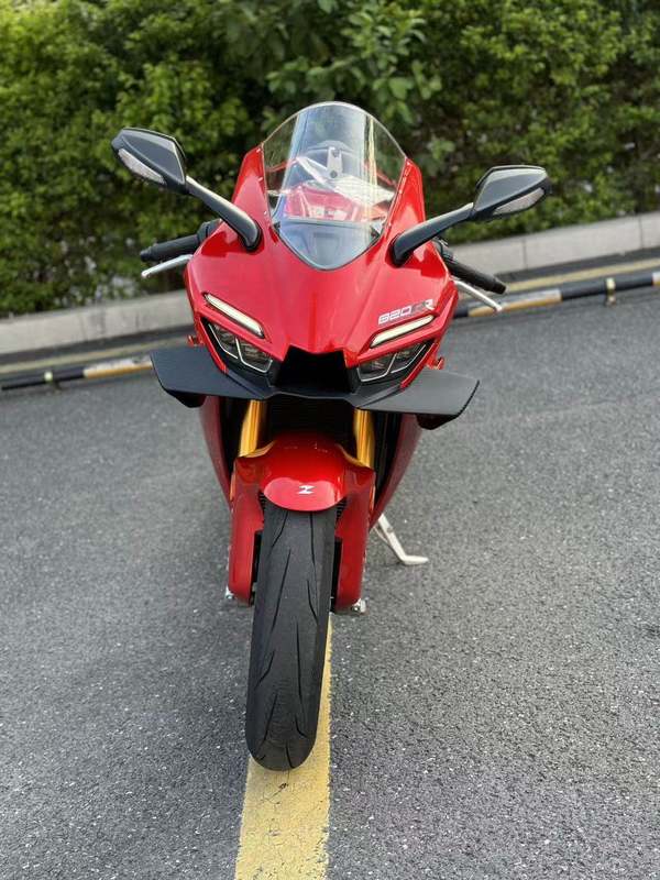 二手张雪机车820RR