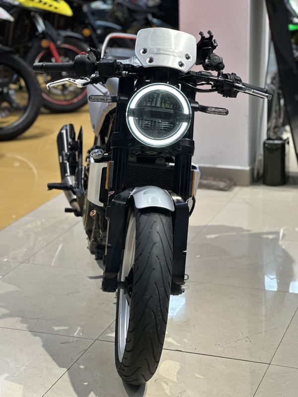 二手HUSQVARNA白箭 401