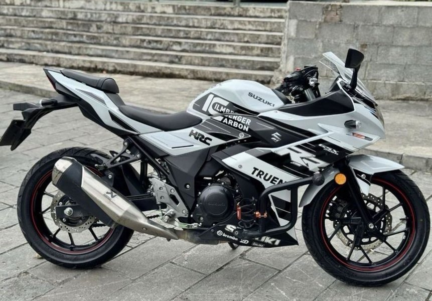 二手豪爵铃木GSX250R