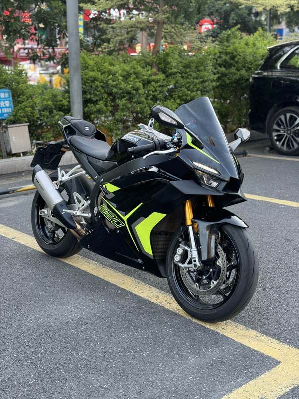 二手张雪机车820RR