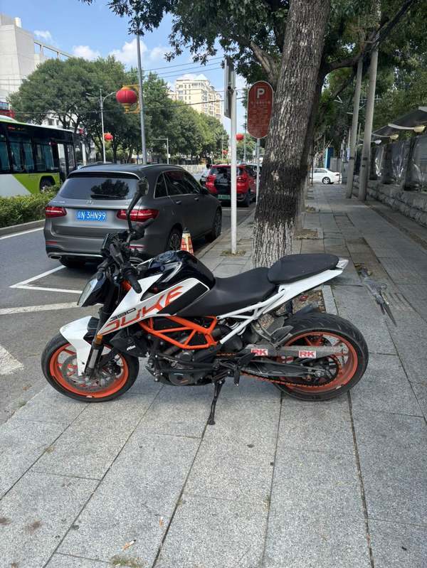 二手KTMR2R390 Duke