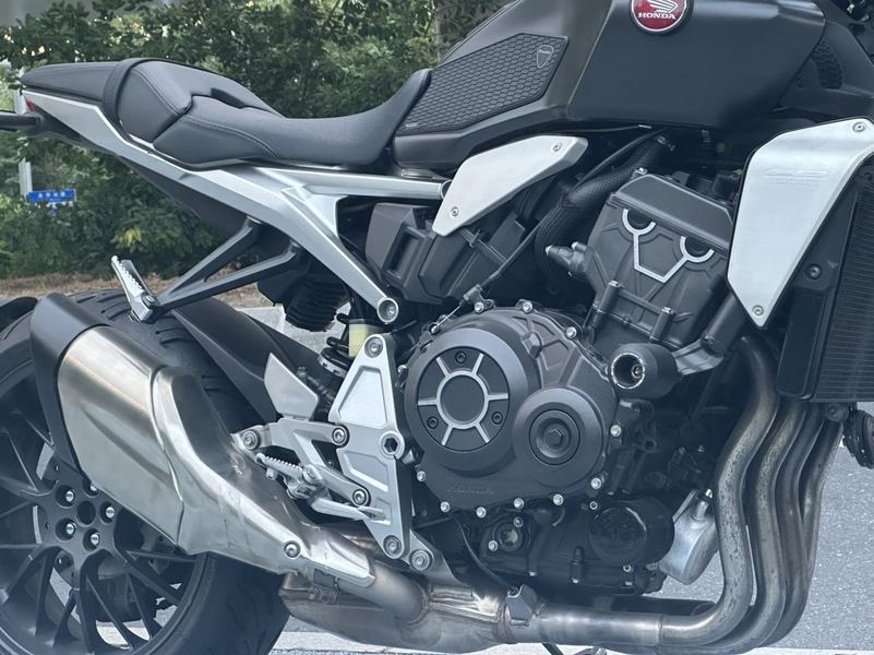 二手本田CB1000R