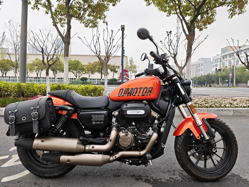 二手QJMOTOR闪300