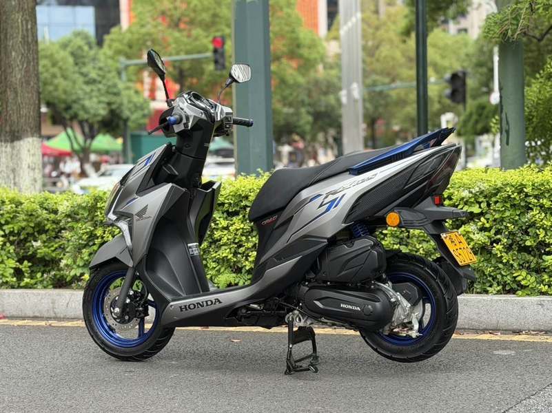 二手新大洲本田裂行 RX125Fi
