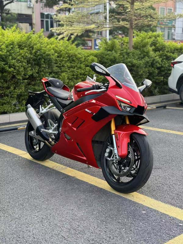 二手张雪机车820RR