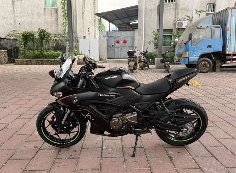 二手QJMOTOR赛250