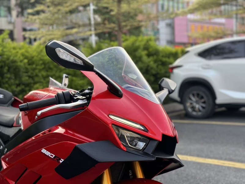 二手张雪机车820RR