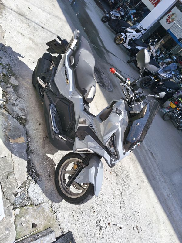 二手三阳哈士奇 Husky ADV150