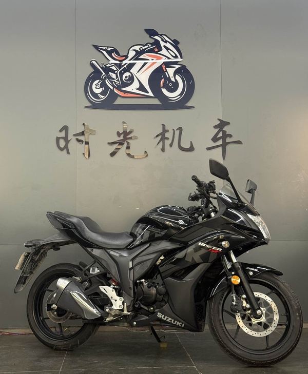 二手济南铃木极客飒 Gixxer 155