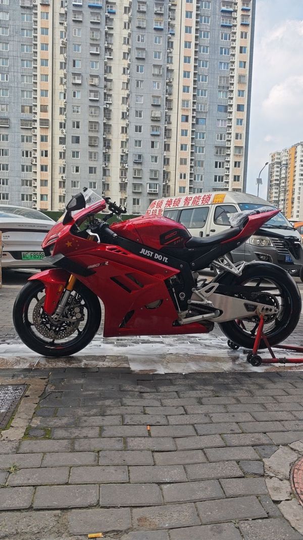二手张雪机车820RR