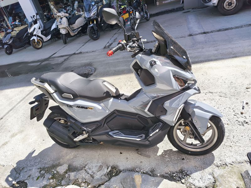 二手三阳哈士奇 Husky ADV150