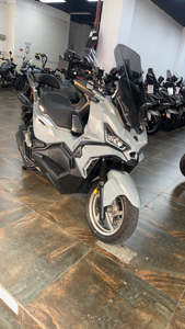 二手三阳哈士奇 Husky ADV150