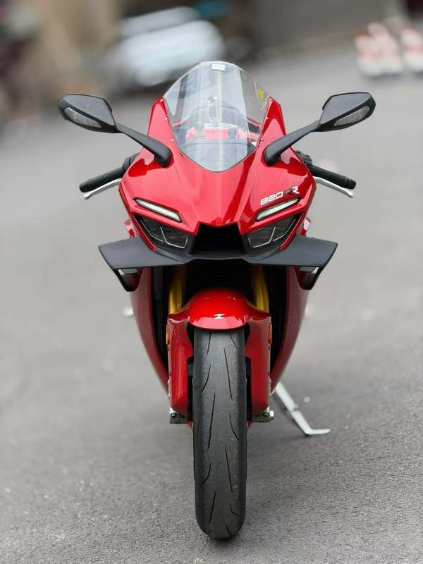 二手张雪机车820RR