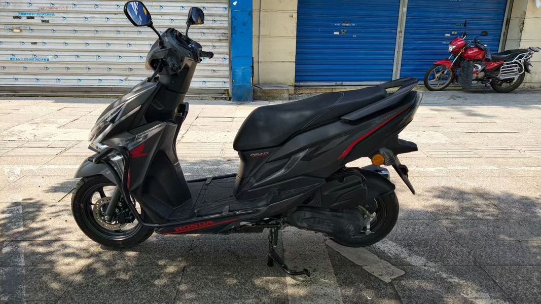 二手新大洲本田裂行 RX125Fi