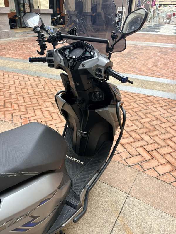二手新大洲本田裂行 RX125Fi