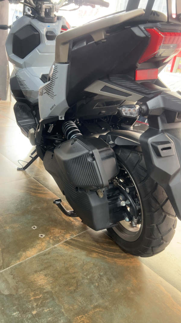 二手三阳哈士奇 Husky ADV150