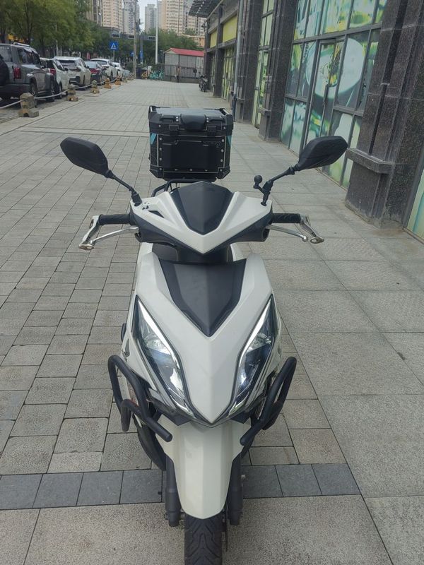 二手新大洲本田裂行 RX125Fi