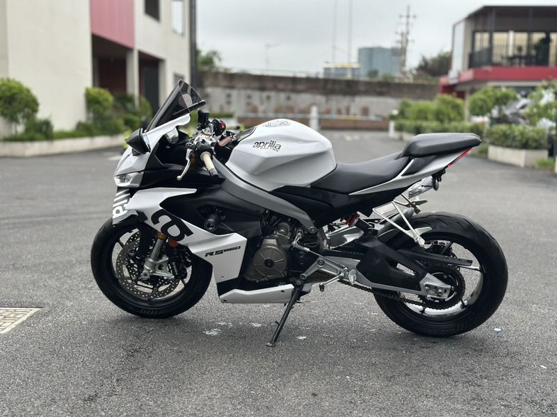 二手阿普利亚RS 660 