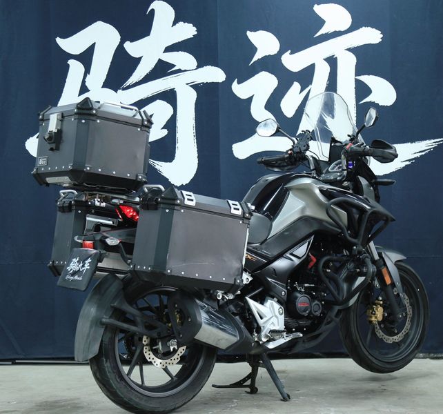 二手五羊本田猛鸷 CB190X