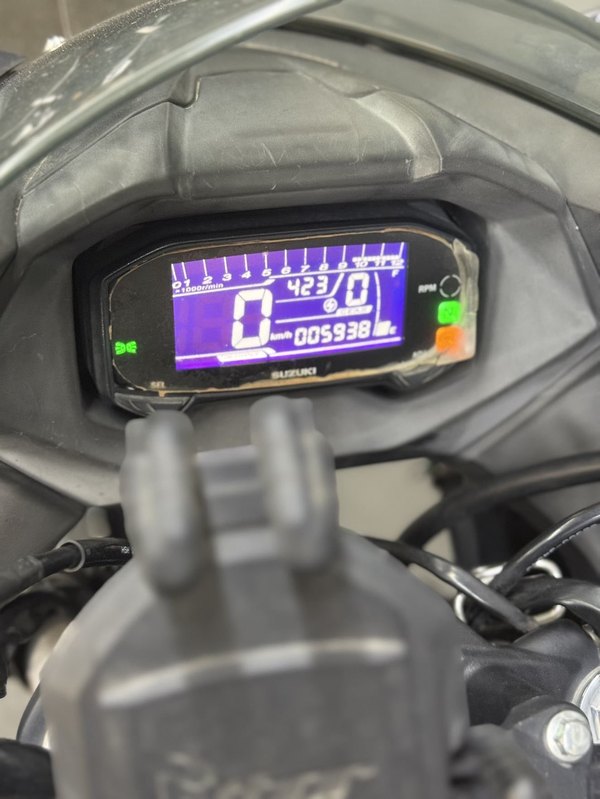 二手济南铃木极客飒 Gixxer 155