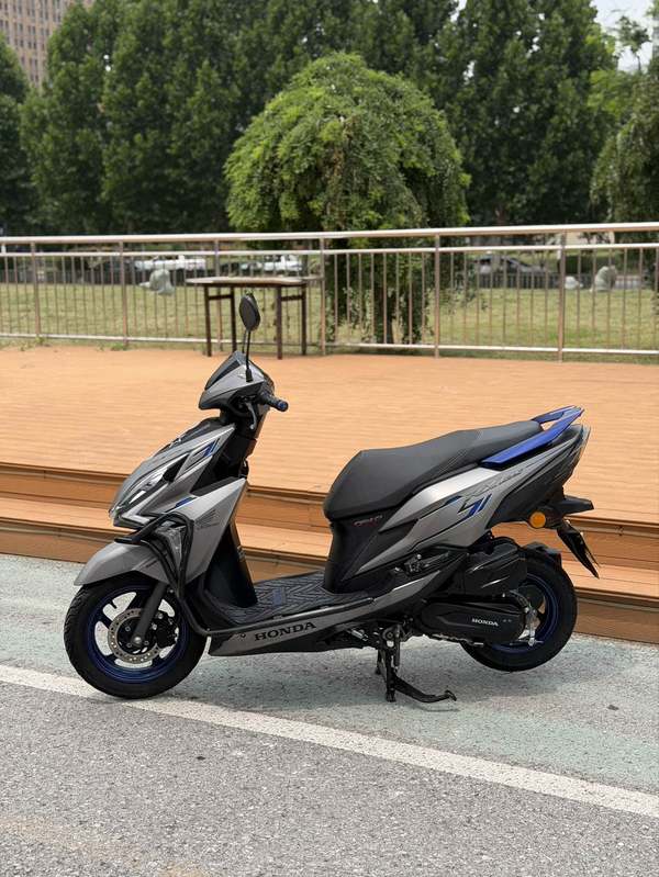 二手新大洲本田裂行 RX125Fi