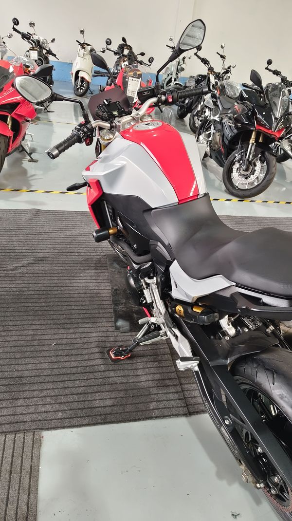二手宝马F 900 R