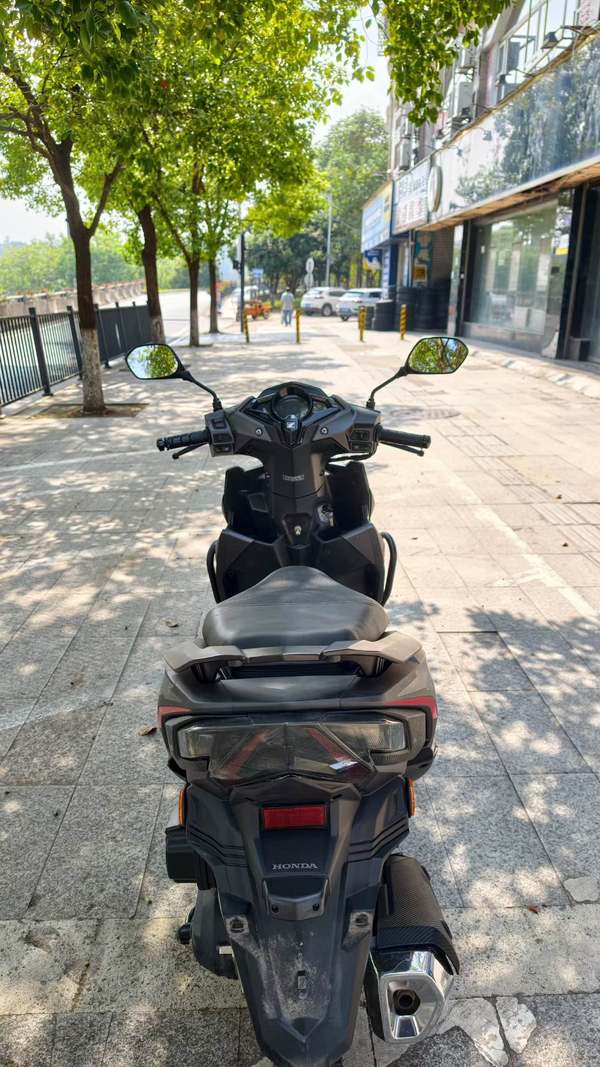 二手新大洲本田裂行 RX125Fi