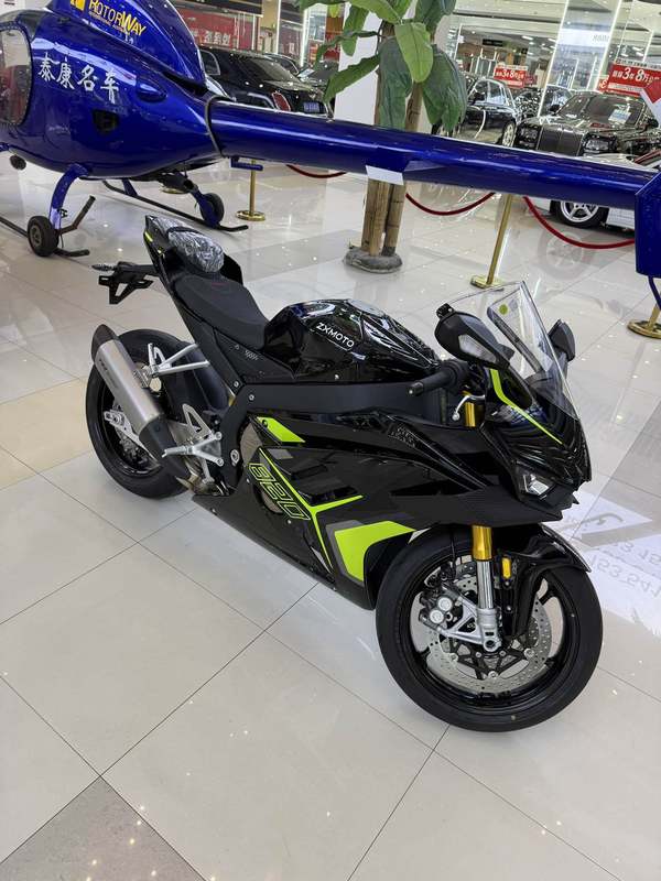 二手张雪机车820RR