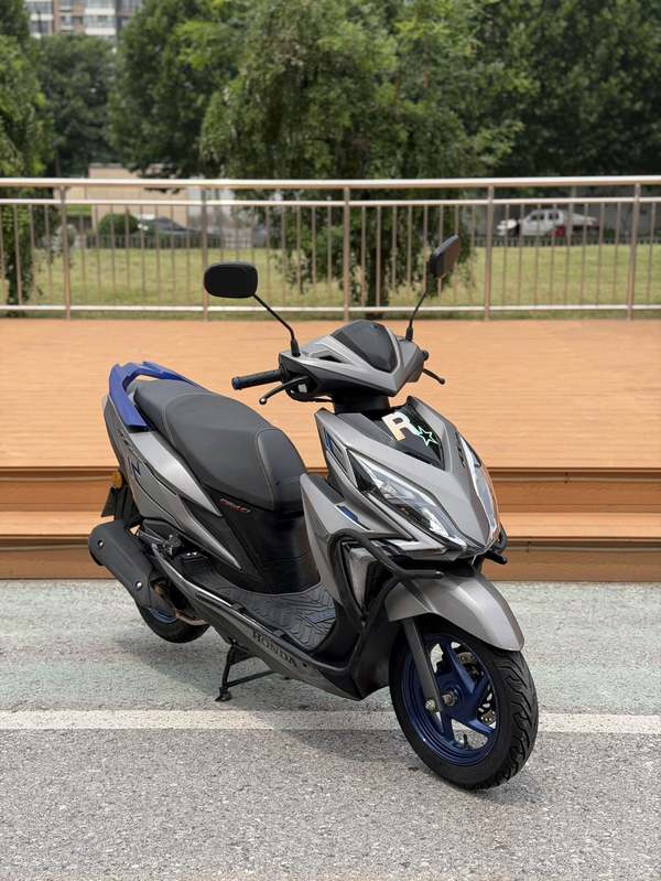 二手新大洲本田裂行 RX125Fi