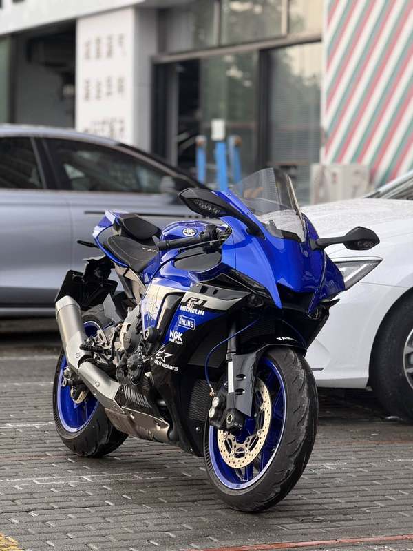 二手雅马哈YZF-R1