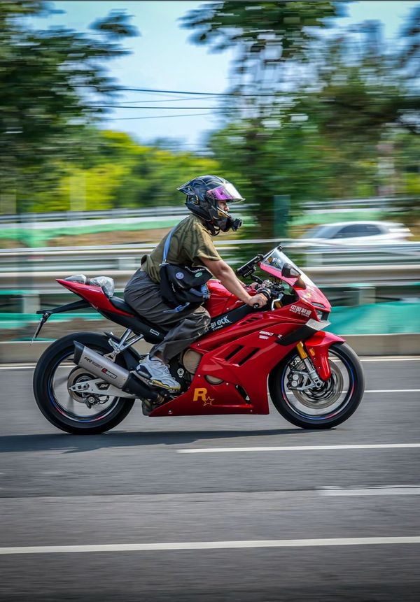 二手张雪机车820RR