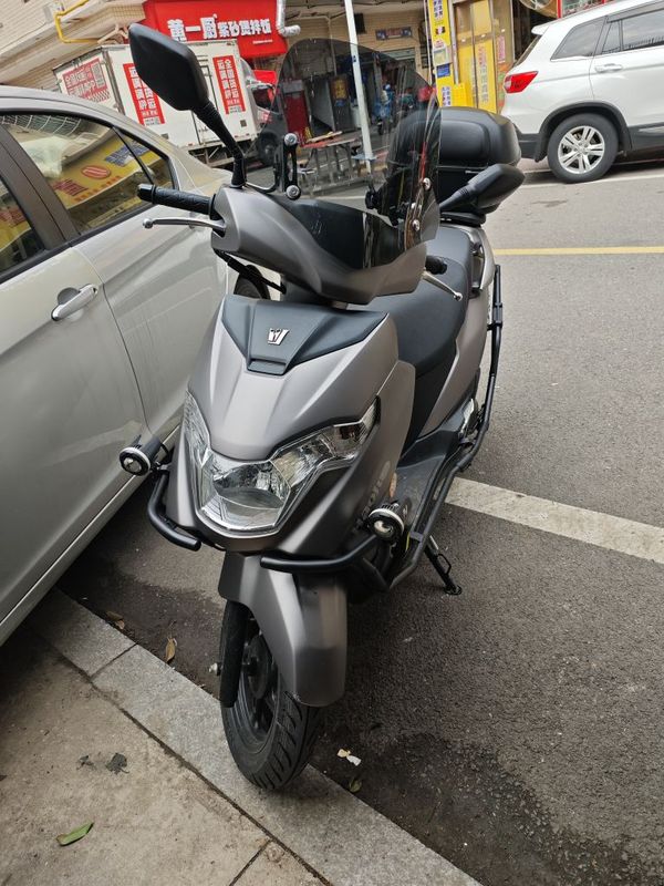 二手豪爵虎鲨VX125