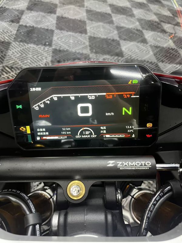 二手张雪机车820RR