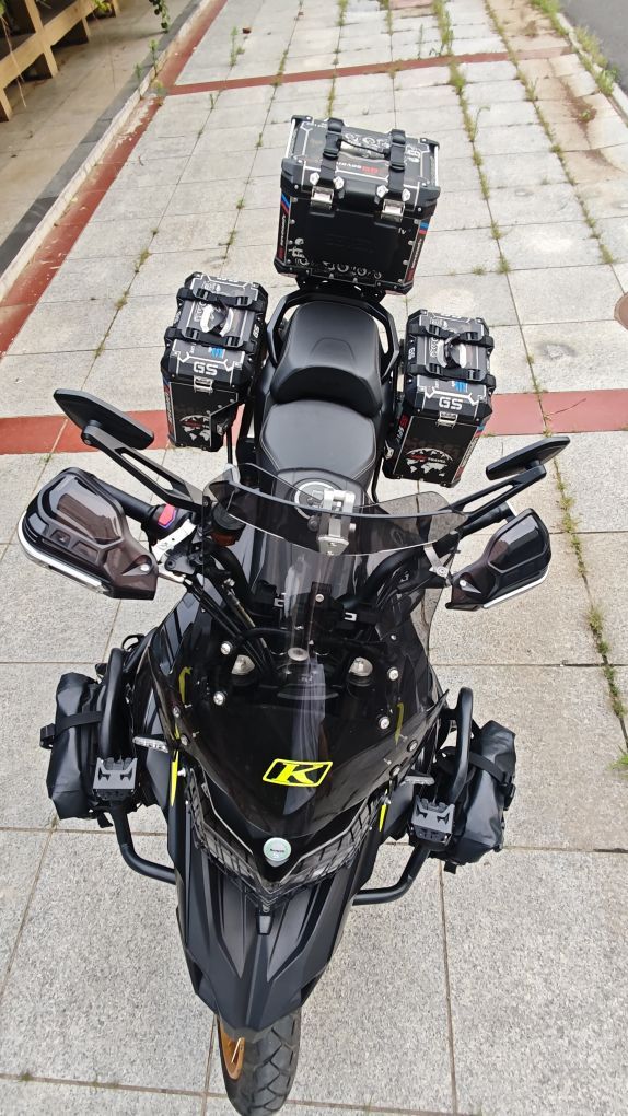 二手贝纳利金鹏 TRK502
