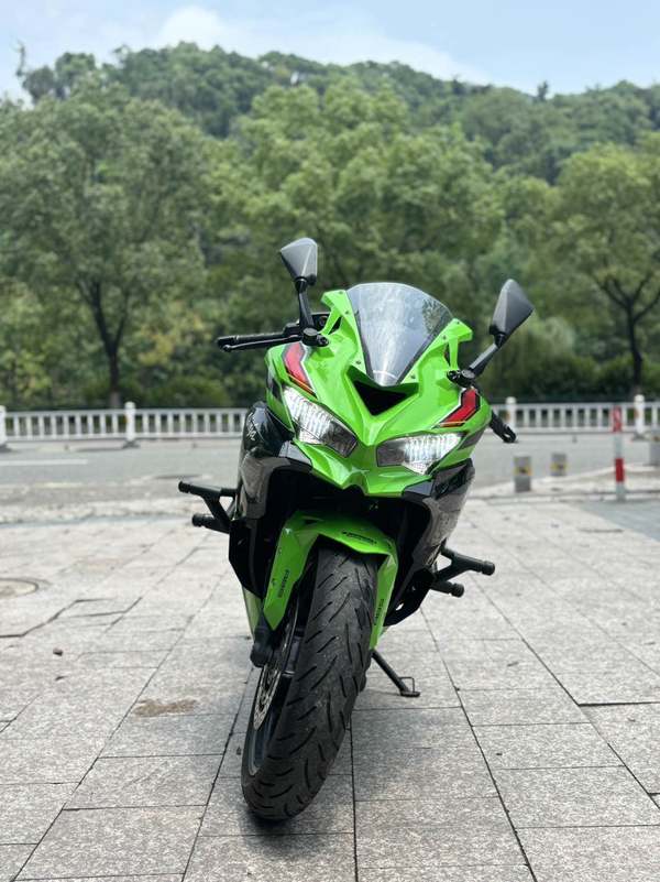 二手川崎ZX-4R