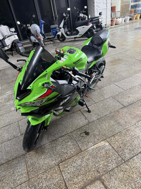 二手川崎ZX-4R