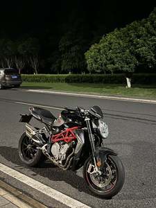 二手奥古斯塔Brutale 1090 RR