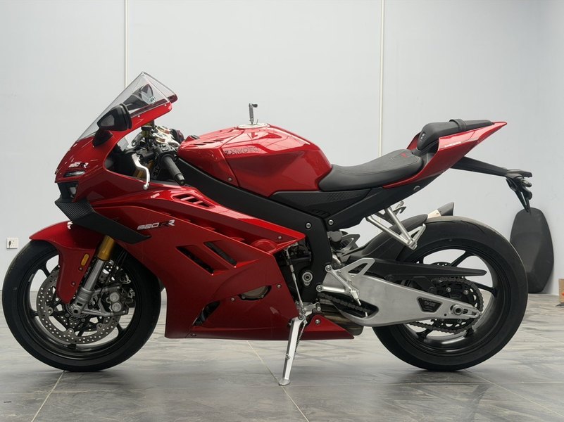 二手张雪机车820RR