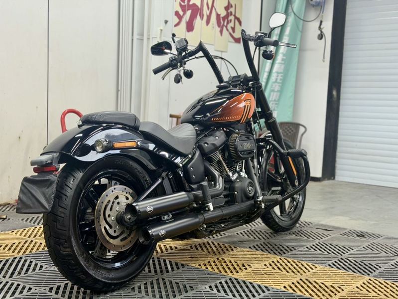 二手哈雷戴维森街霸 Street Bob
