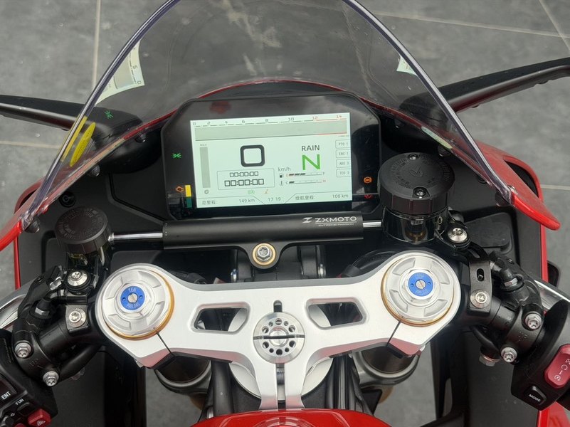 二手张雪机车820RR