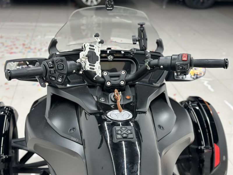 二手庞巴迪Spyder F3 