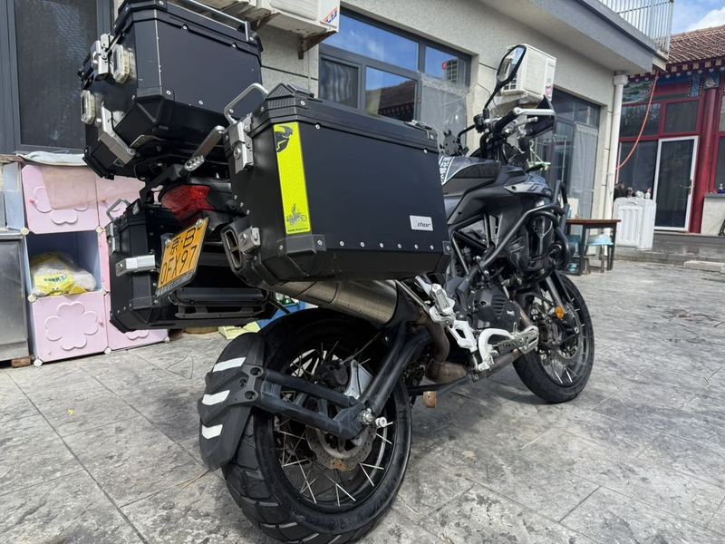 二手贝纳利金鹏 TRK502