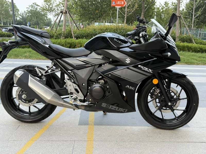 二手豪爵铃木GSX250R